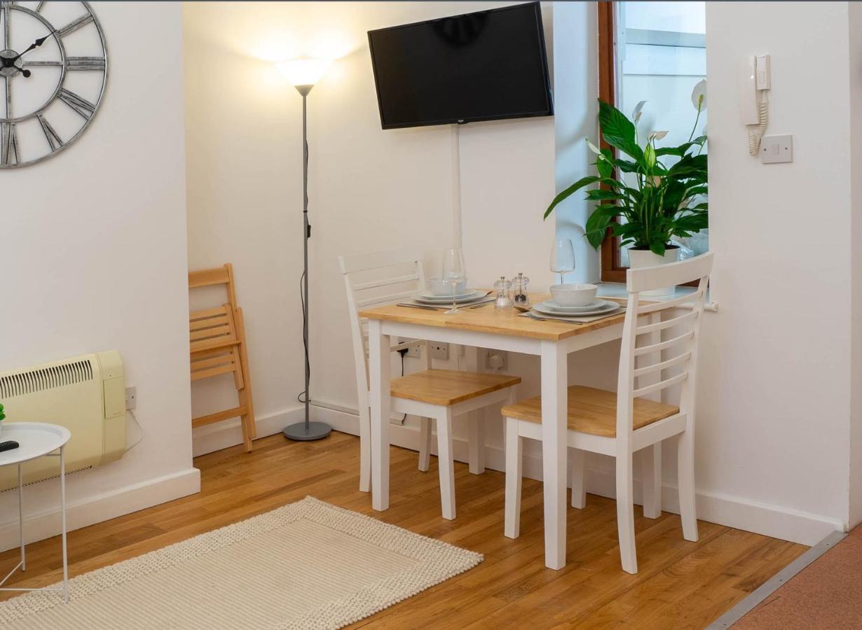 Vibrant City Centre - King Bed, Entire Apartment CBG Exterior foto